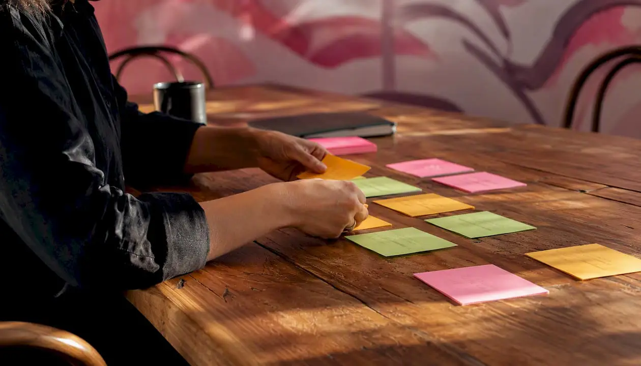 Which Helpdesk Reporting Metrics Actually Matter